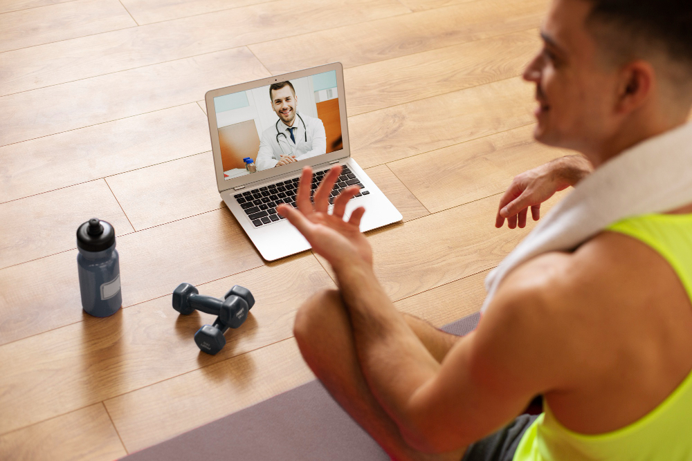 close-up-man-with-laptop